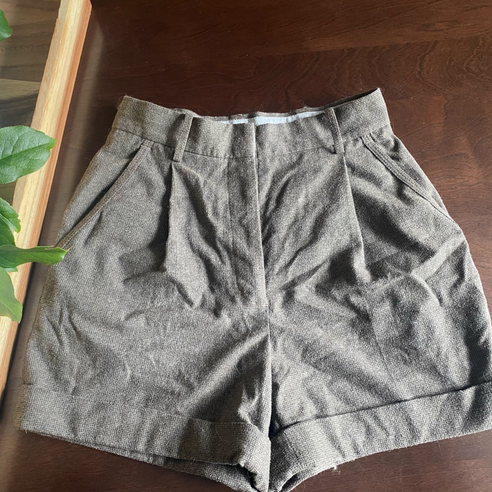 Wilfred High Waisted Shorts
